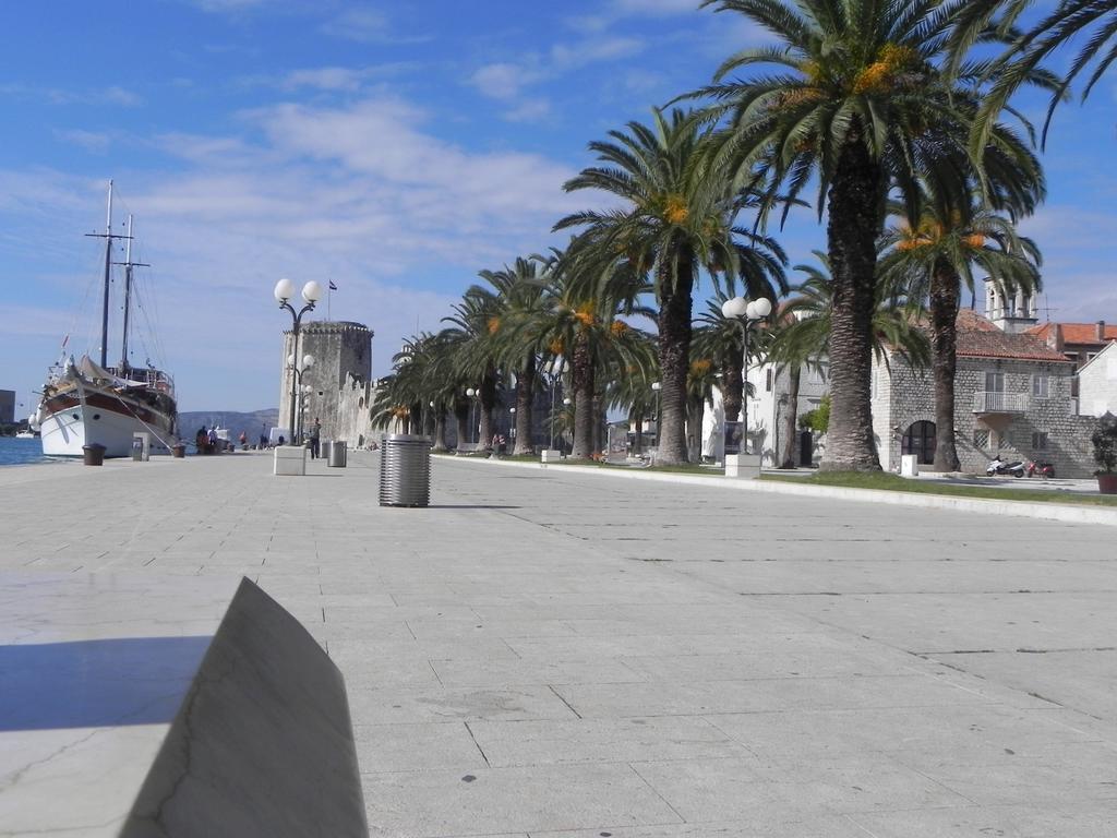 Apartment Nanito Trogir Eksteriør billede